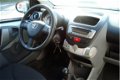 Toyota Aygo - 1.0-12V Access *BJ2010*STUUBEKR*APK5-2020*NETTE AUTO - 1 - Thumbnail