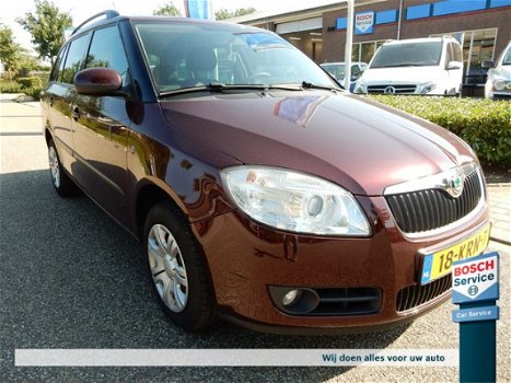 Skoda Fabia Combi - 1.6 16V 77KW AUT Sprint - 1