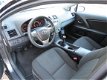 Toyota Avensis - 1.6 VVTi Comfort 1e eigenaar dealer onderhouden - 1 - Thumbnail