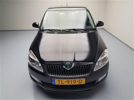 Skoda Fabia - 1.2 TSI Ambition Airco Ecc, Cruise Contr, Pdc achter, Elect ramen, 16