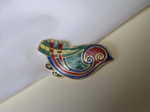 Broche vogel goudkleurig emaille cloisonné 5.2x2.5 cm - nr. 1