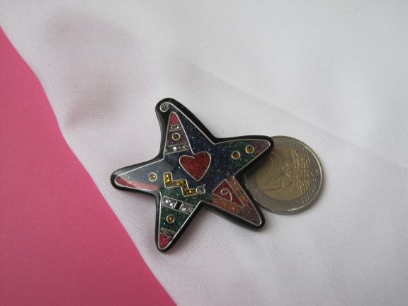 Broche kettinghanger zwarte kunststof zeester model 5.0x4.6 cm. - Afbeelding 3