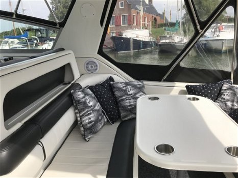 Sea Ray Sundancer 300 DA - 4