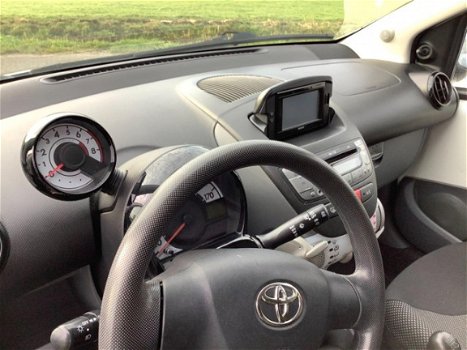 Toyota Aygo - 1.0-12V Dynamic Navigator - 1