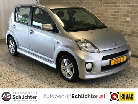 Daihatsu Sirion - 2 1.3 Sport /Airco/ LM-velg/ Mistlampen/ Radio-CD/ El. ramen - 1