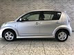 Daihatsu Sirion - 2 1.3 Sport /Airco/ LM-velg/ Mistlampen/ Radio-CD/ El. ramen - 1 - Thumbnail