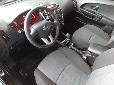 Kia Cee'd - 1.4 CVVT 90pk X-tra | Airco | PDC | - 1