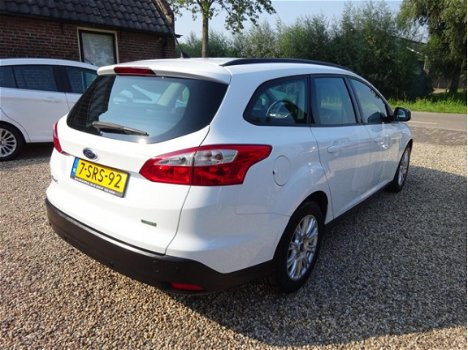 Ford Focus Wagon - 1.0 EcoBoost Trend Airco, Navigatie, Lichtmetalen velgen, Parkeersensoren, Panora - 1