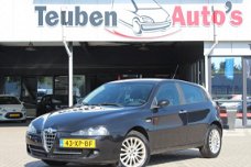 Alfa Romeo 147 - 1.9 JTD Business Euro 4 airco, climate control, cruise control, elektrische ramen,