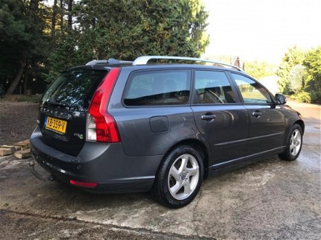 Volvo V50 - 1.6 D2 S/S Limited Edition ECC, Leder, NAVI, Zeer nette auto - 1