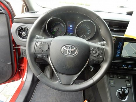 Toyota Auris - 1.8 Hybride EXECUTIVE NAVI + 12 MND GARANTIE - 1