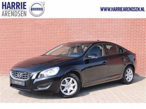 Volvo S60 - T4 180pk Business, Navi, Afn. Trekhaak, Stoelverw - 1