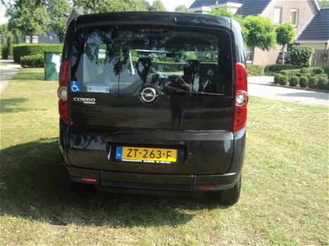 Opel Combo Tour - 1.4 L1H2 ecoFLEX Selection ROLSTOELAUTO VOOR 4 Validen en 1 Rolstoeler - 1