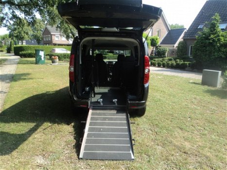 Opel Combo Tour - 1.4 L1H2 ecoFLEX Selection ROLSTOELAUTO VOOR 4 Validen en 1 Rolstoeler - 1