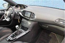 Peugeot 308 - 5drs 1.2 Puretech 130pk GT Line | Navigatie | Panoramadak | 18 "Inch | Leer/ alcantara