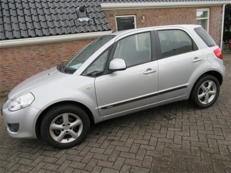 Suzuki SX4 - 1.6 Exclusive, goed werkende airco tel 06-25113430 - 1