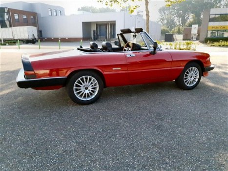 Alfa Romeo Spider - 2.0 liter in zeer goede staat - 1