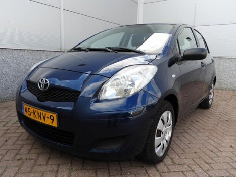 Toyota Yaris - 1.3 16V VVT-I 5DR Comfort - 1