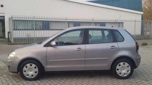 Volkswagen Polo - 1.4-16V Optive 5 Deurs - 1