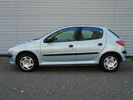 Peugeot 206 - 1.4 Gentry Premium - 1