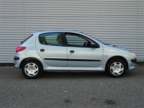 Peugeot 206 - 1.4 Gentry Premium - 1