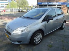 Fiat Punto - Grande 1.4 5-Drs Active