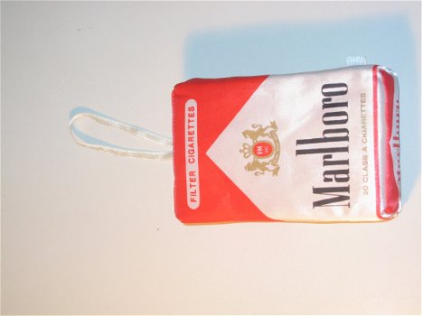 Filter Cigarettes - Marlboro - 1