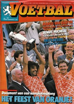 VOETBAL - Magazine van de KNVB t.g.v. het EK 1988 - 1