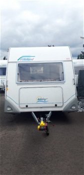 3 PERSOONS STAPELBED CARAVAN EIFELLAND 350 MET PANORAMA LUIFEL - 4