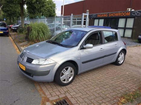 Renault Mégane - 1.6-16V Dynamique Luxe - 1