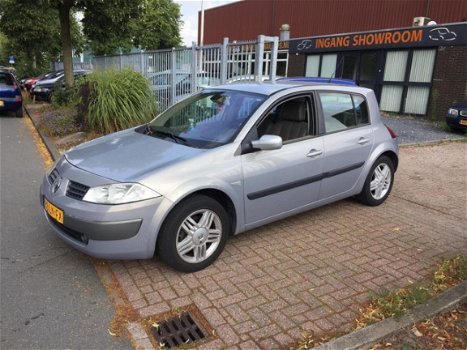 Renault Mégane - 1.6-16V Dynamique Luxe - 1