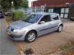 Renault Mégane - 1.6-16V Dynamique Luxe - 1 - Thumbnail