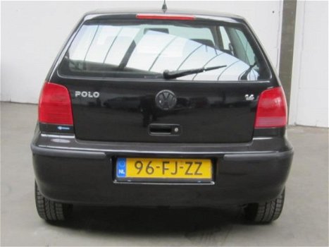 Volkswagen Polo - 1.4 TDI First Edition BENZINE.ST.BEKR.sch/kanteldak distr.recent vv - 1