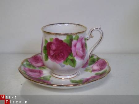 2 kop en schotels Royal Albert Old English rose - 1