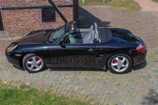 Porsche Boxster - 1