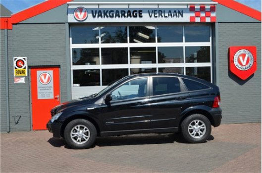 SsangYong Actyon - A 200 XDI 4WD NAV LEER 141pk weinig KM - 1