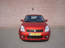 Suzuki Swift - 1.3 Exclusive