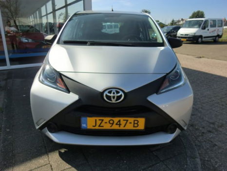 Toyota Aygo - 1.0 VVT-i x-now - 1