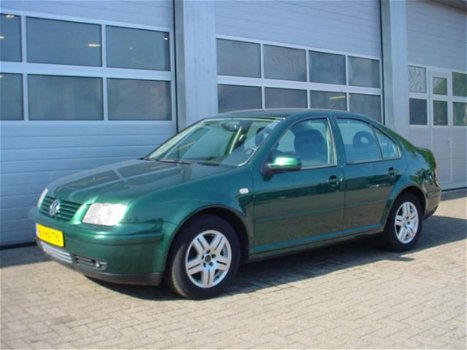 Volkswagen Bora - 1.6 74KW - 1