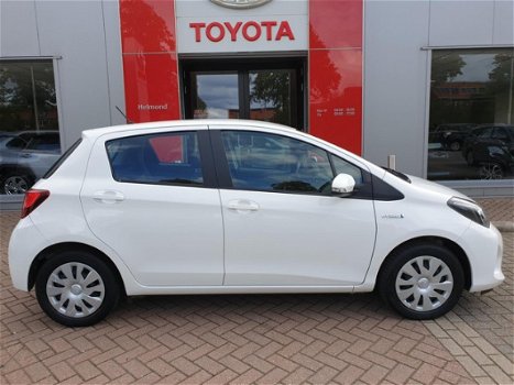 Toyota Yaris - 1.5 Full Hybrid Aspiration CVT 5D 100pk - 1