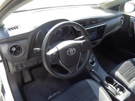 Toyota Auris - 1.8 Hybrid 136pk Trend Automaat - 1