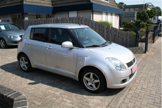 Suzuki Swift - 1.5 Exclusive airco, 5 deurs - 1