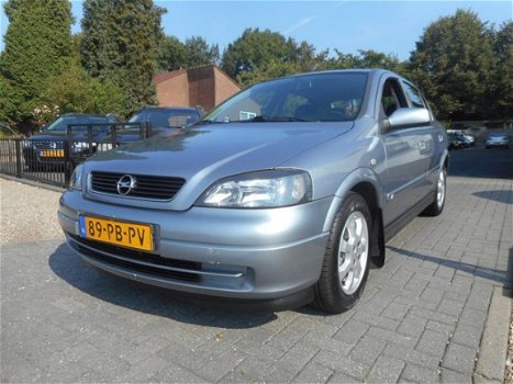 Opel Astra - 1.6I-16V NJOY AIRCO 5 DRS 2004 - 1