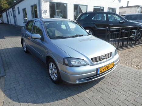 Opel Astra - 1.6I-16V NJOY AIRCO 5 DRS 2004 - 1