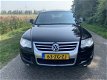 Volkswagen Touareg - 3.0 V6 TDI Highline Leer Luchtvering Navigatie Enz - 1 - Thumbnail