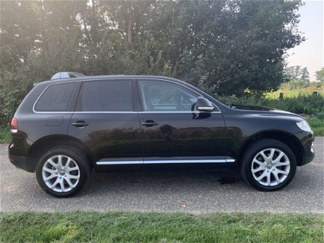 Volkswagen Touareg - 3.0 V6 TDI Highline Leer Luchtvering Navigatie Enz - 1