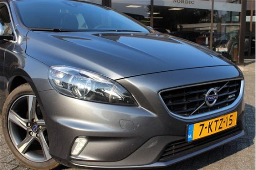 Volvo V40 - 1.6 D2 R-DESIGN PANORAMADAK EXPORTPRIJS EX BTW - 1