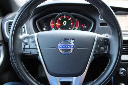 Volvo V40 - 1.6 D2 R-DESIGN PANORAMADAK EXPORTPRIJS EX BTW - 1