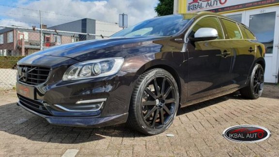 Volvo V60 - 2.4 D6 AWD Plugin-Hybrid Summum - 1