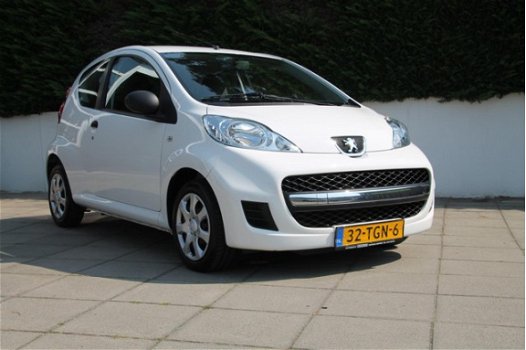 Peugeot 107 - 1.0-12V XR - 1